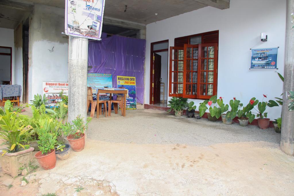 Nethum Rest Hotel Mirissa Exterior foto